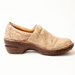 boc Born Concepts Patterned Clogs